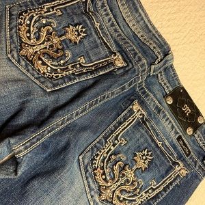 Cowboy jeans, gently worn and in super good condition